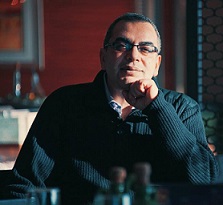 صورة المؤلف أحمد خالد توفيق